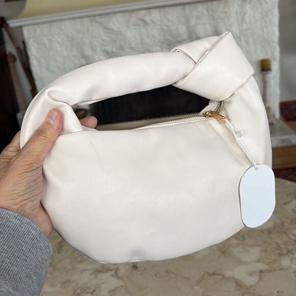 NWT Melie Bianco Alexandra Vegan Leather Top Knot Crescent Bag Soft Pink - Picture 2 of 9